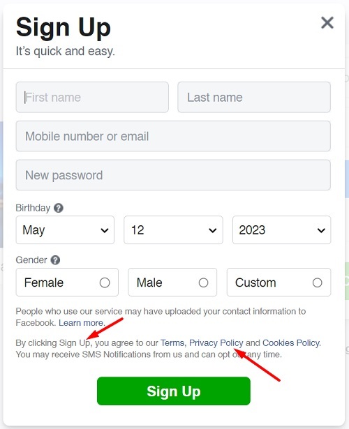 Facebook sign-up form with Privacy Policy link highlighted